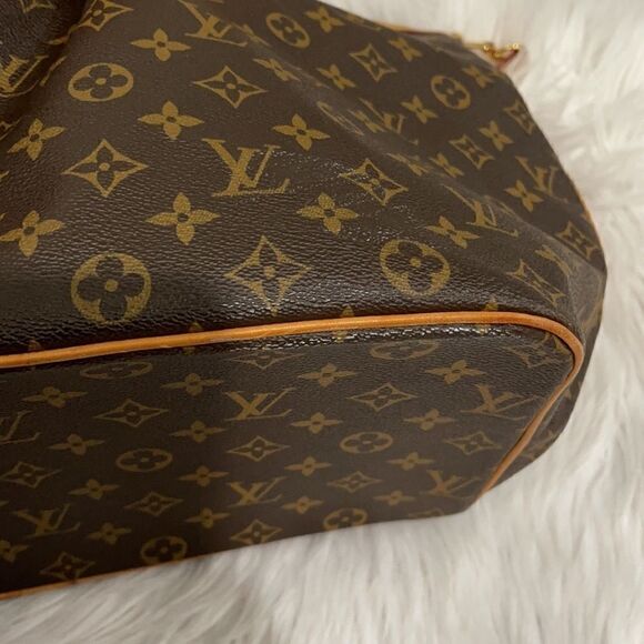 Louis Vuitton Monogram Palermo GM Shoulder Tote Bag - Discontinued, Authentic - Picture 8 of 16